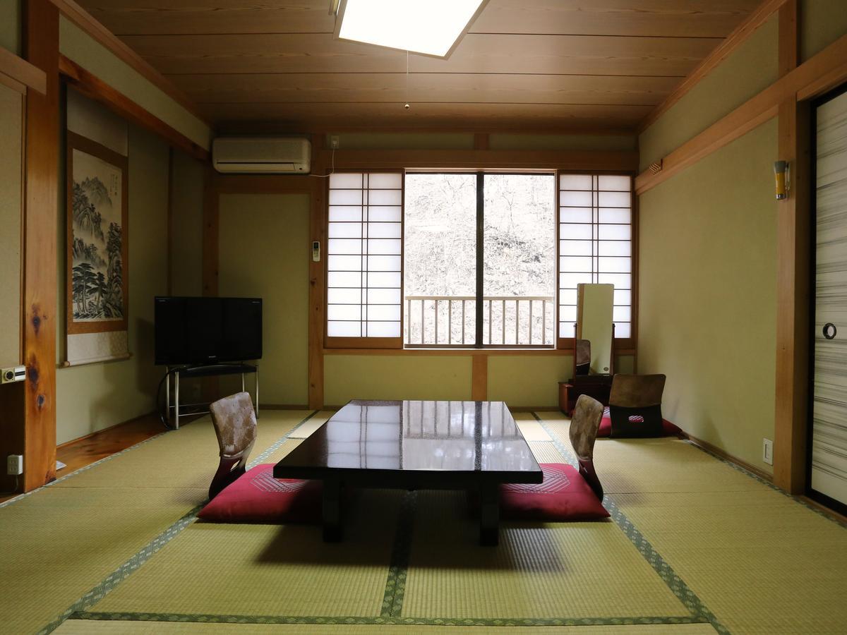 Hotel Hoshigaoka Sanso Kusacu Exteriér fotografie